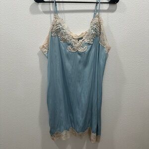 Nordstrom In Bloom Jonquil Elegant Feminine Blue Lace Trim Chemise slip lingerie